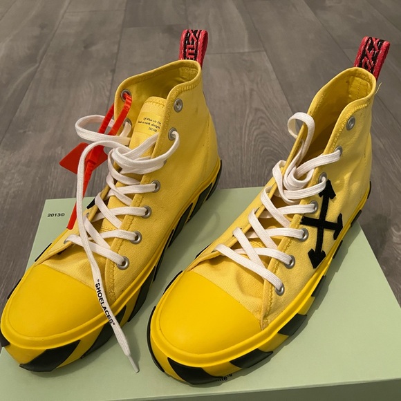 deajmpj4652UNITED ARROWS & SONS【PE V Gold Tip Arrows - Velocity